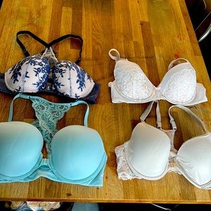 Set of 4 Victorias Secret 36C bras